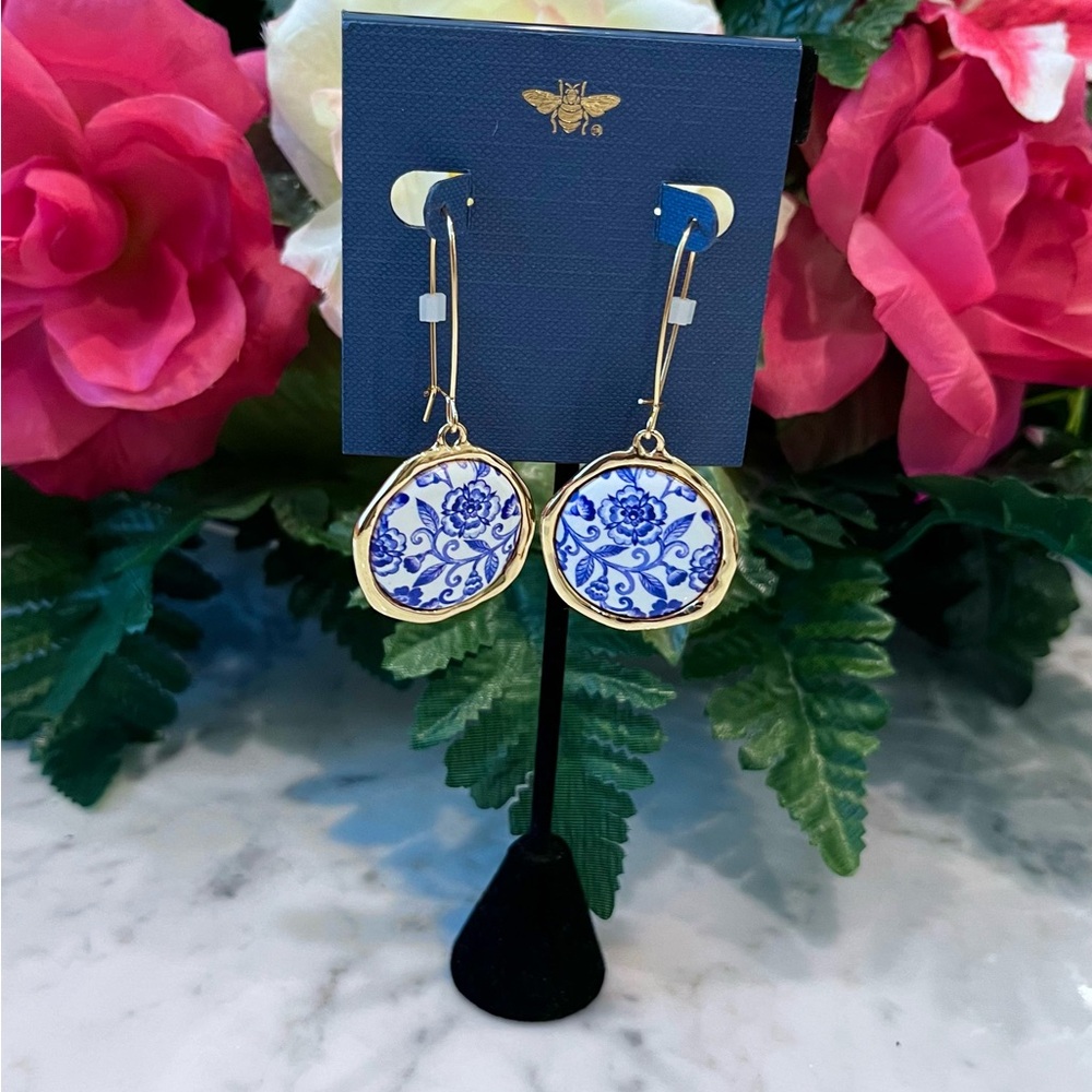 ST THOMAS Blue and White Floral Tile Earrings.
